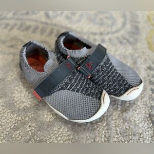 Plae Elise Voltage Grey Toddler Boys Shoes Sz 10
